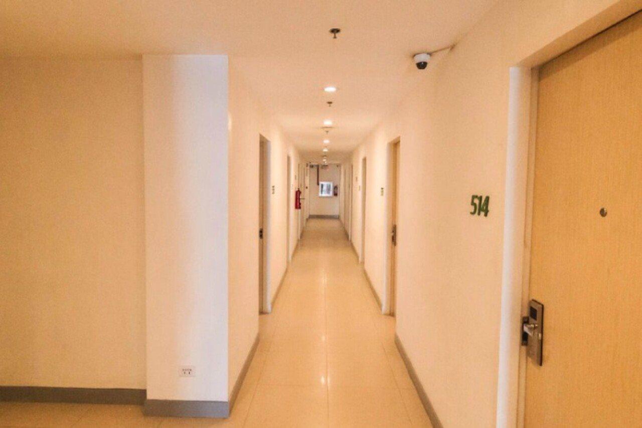 Go Hotels Cubao Quezon City Bagian luar foto