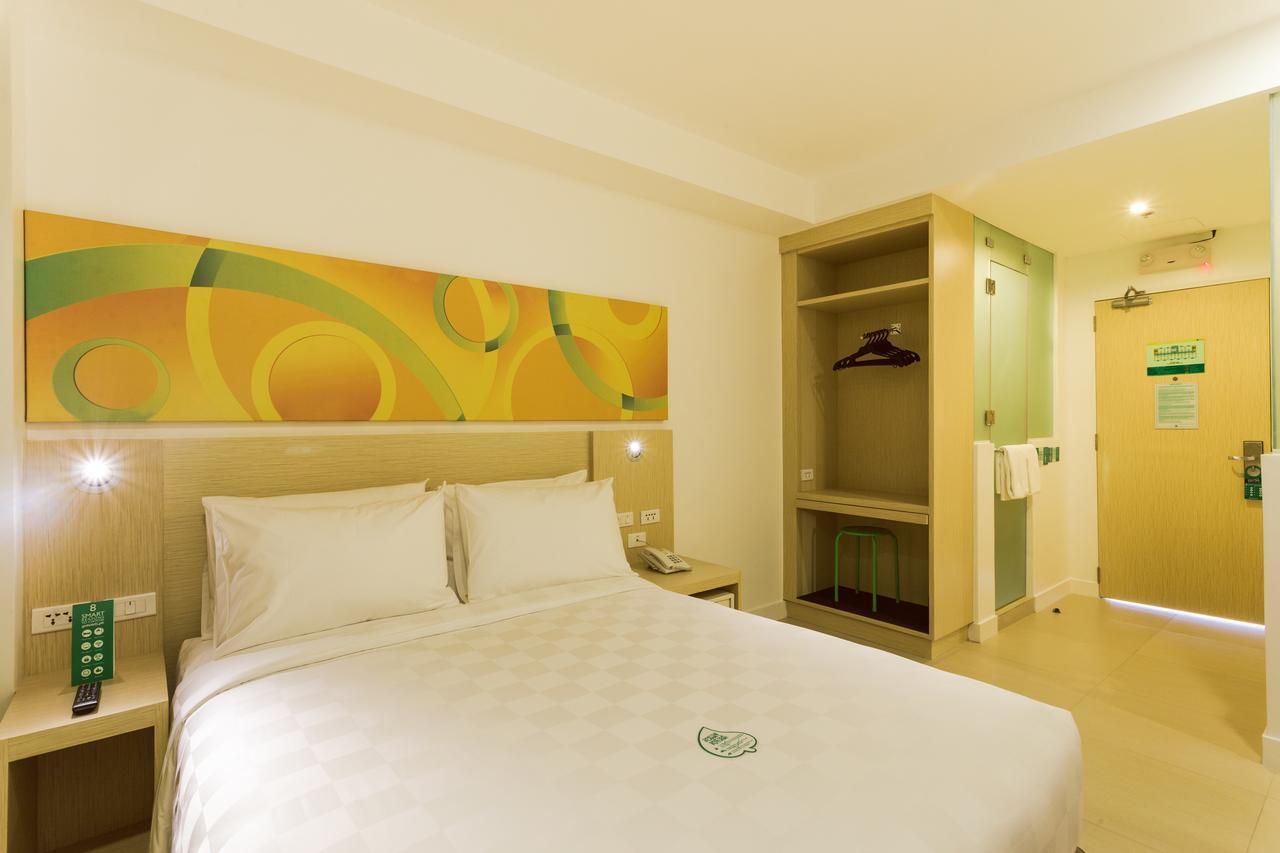 Go Hotels Cubao Quezon City Bagian luar foto